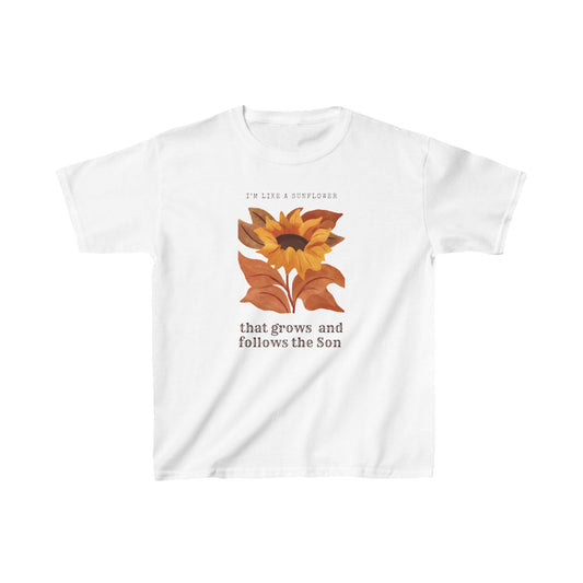 Camiseta cristiana católica para niños con el girasol siguiendo al hijo 